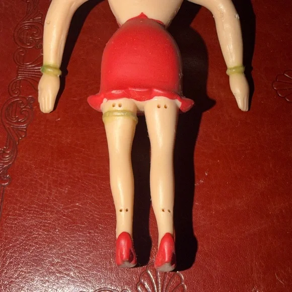 Vintage Betty Boop Red Dress Cartoon Figurine - Picture 4 of 5
